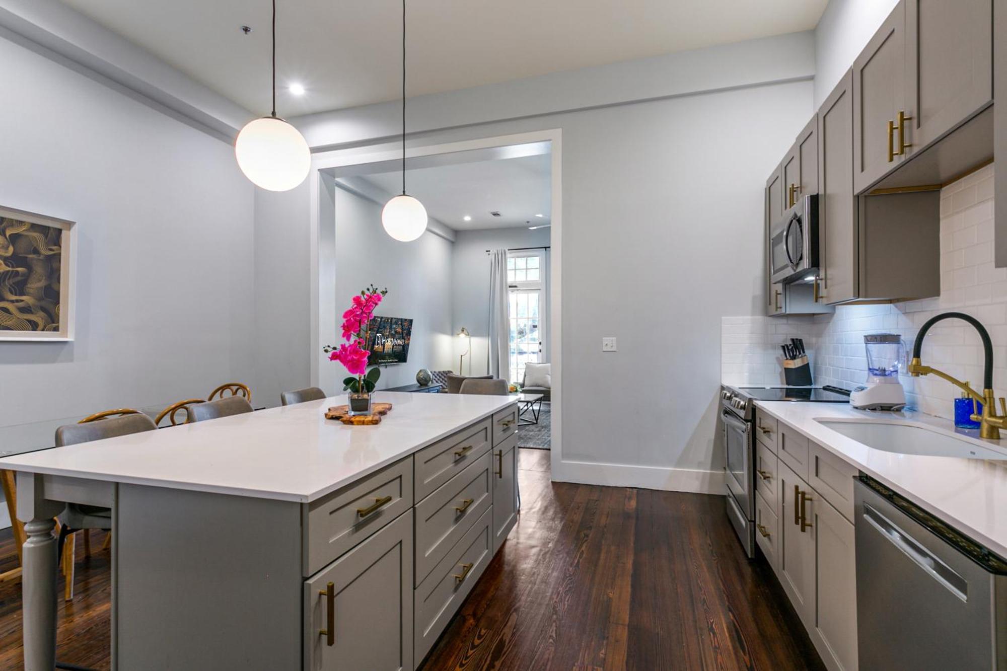 The Lrish House Apartment New Orleans
